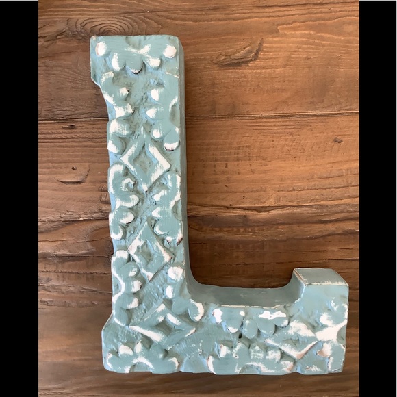 Letter “L” distressed finish ❤️❤️❤️❤️ - Picture 3 of 6